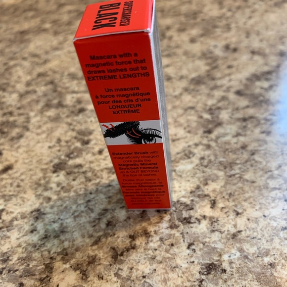 NWT Benefit they’re real magnet black mascara - Picture 3 of 3